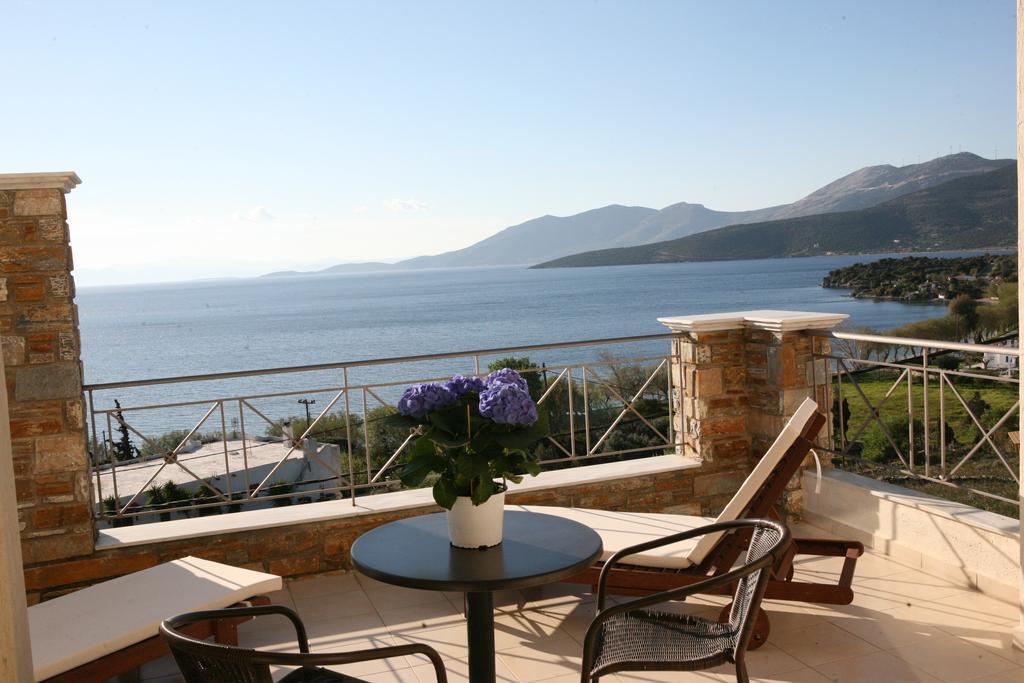 Thea Hotel - Studios & Suites Marmari  Kamer foto